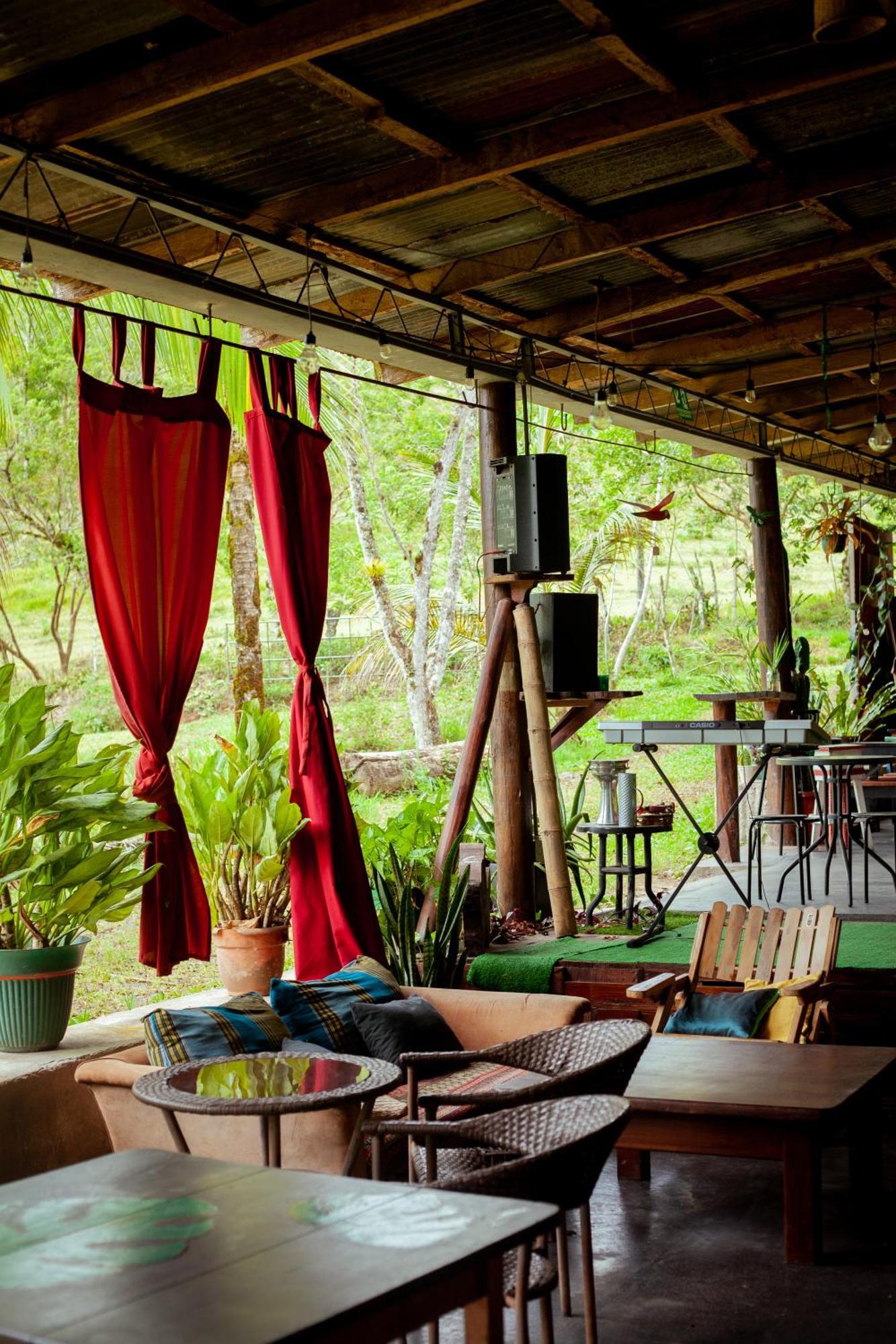 Hacienda Monteclaro Hotel Turrialba Bagian luar foto